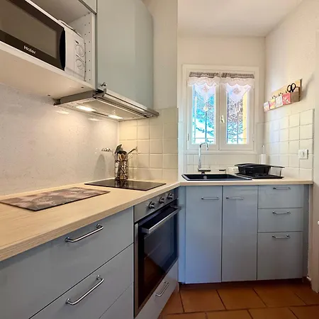 Deux Pieces Avec Vue Imprenable Sur La Crique Notre-dame Apartament