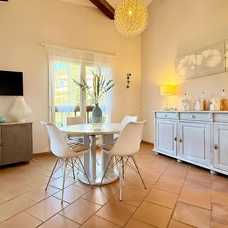 Deux Pieces Avec Vue Imprenable Sur La Crique Notre-dame Théoule-sur-Mer