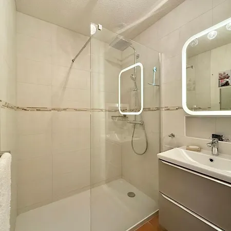 Apartament Deux Pieces Avec Vue Imprenable Sur La Crique Notre-dame *